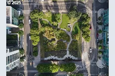 1001 NW Lovejoy St #404, Portland, OR 97209 - Photo 35