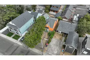 821 S Columbia St, Seaside, OR 97138 - Photo 29