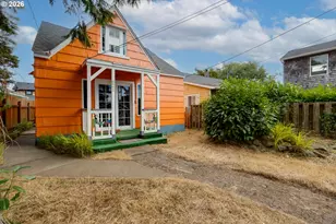 821 S Columbia St, Seaside, OR 97138 - Photo 1