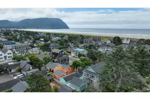 821 S Columbia St, Seaside, OR 97138 - Photo 31