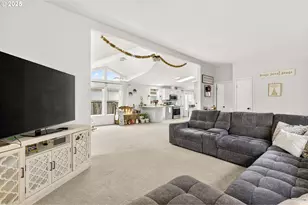 1614 Granite St, Woodburn, OR 97071 - Photo 9