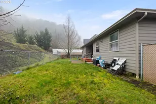 849 N View Dr, Winchester, OR 97495 - Photo 41