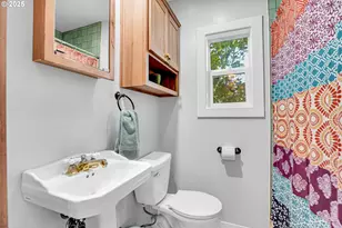 8913 N Seneca St, Portland, OR 97203 - Photo 23