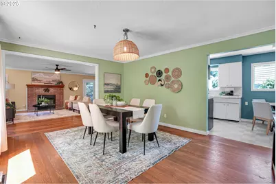 8913 N Seneca St, Portland, OR 97203 - Photo 3