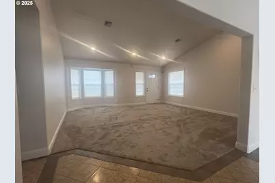 625 S Elizabeth St, Milton-Freewater, OR 97862 - Photo 15