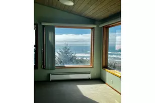 94444 Linda Ln, Gold Beach, OR 97444 - Photo 13