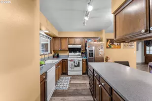 1910 I St, Washougal, WA 98671 - Photo 7