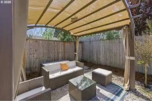 18988 SW Pike Ln, Beaverton, OR 97078 - Photo 29