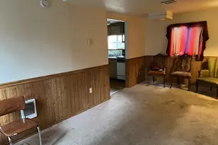 2204 SE 84th Ave, Portland, OR 97216 - Photo 5