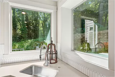 12252 SW 13th Ct, Portland, OR 97219 - Photo 19