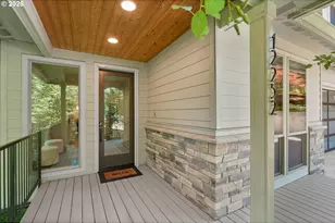 12252 SW 13th Ct, Portland, OR 97219 - Photo 5