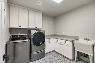 12252 SW 13th Ct, Portland, OR 97219 - Photo 33