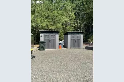 570 Tunnel Rd, Glendale, OR 97442 - Photo 19