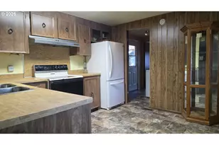 1625 Henderson Ave, Eugene, OR 97403 - Photo 9