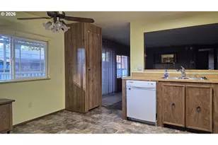 1625 Henderson Ave, Eugene, OR 97403 - Photo 11