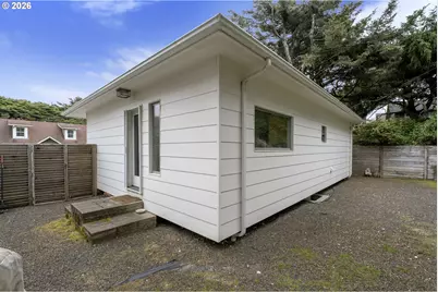 88352 1st Ave, Florence, OR 97439 - Photo 27