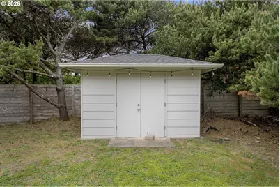 88352 1st Ave, Florence, OR 97439 - Photo 33