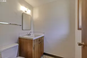 3721 SE Pine St, Hillsboro, OR 97123 - Photo 13
