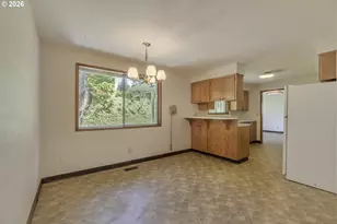 3721 SE Pine St, Hillsboro, OR 97123 - Photo 5