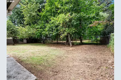 1229 SE 139th Ave, Portland, OR 97233 - Photo 25