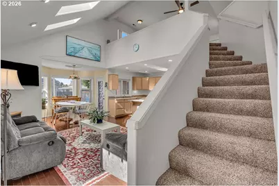 921 Hermanson St, Woodburn, OR 97071 - Photo 19