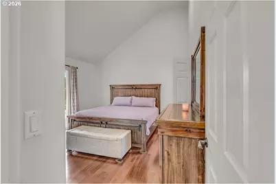 921 Hermanson St, Woodburn, OR 97071 - Photo 27