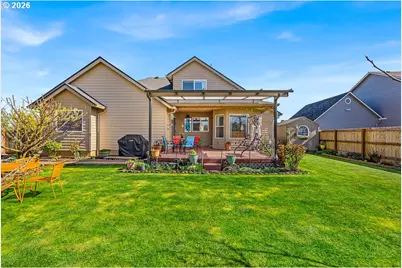 921 Hermanson St, Woodburn, OR 97071 - Photo 37