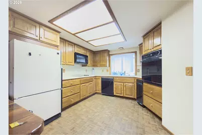 17264 Mountain Dr, Brookings, OR 97415 - Photo 9