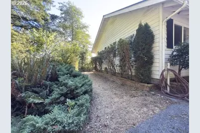 17264 Mountain Dr, Brookings, OR 97415 - Photo 41