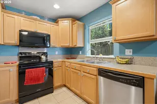 673 SE 148th Ave, Portland, OR 97233 - Photo 13