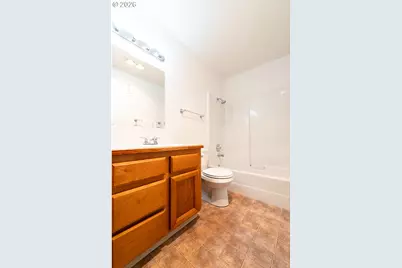 8720 SW Tualatin Rd #206, Tualatin, OR 97062 - Photo 15