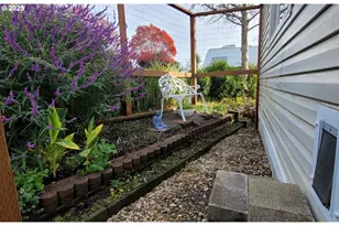 97972 Hallway Rd, Brookings, OR 97415 - Photo 15