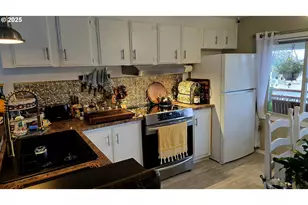 97972 Hallway Rd, Brookings, OR 97415 - Photo 7