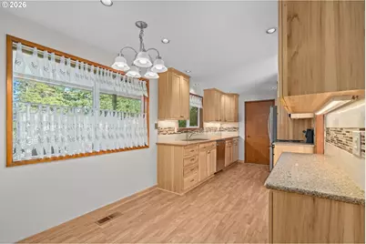 15916 S Henrici Rd, Oregon City, OR 97045 - Photo 9