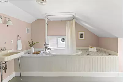 2415 NE 15th Ave, Portland, OR 97212 - Photo 27
