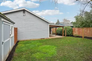 4555 NE 76th Ave, Portland, OR 97218 - Photo 27