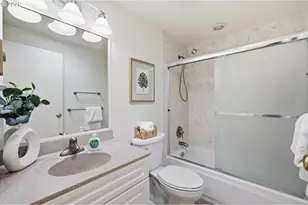 29127 Gimpl Hill Rd, Eugene, OR 97402 - Photo 21