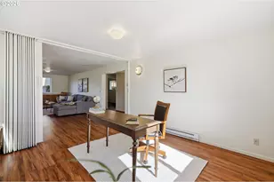 29127 Gimpl Hill Rd, Eugene, OR 97402 - Photo 27