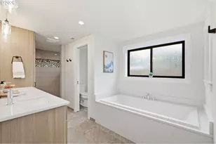 2010 Valhalla St, Eugene, OR 97401 - Photo 23