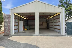 2090 Ash St, North Bend, OR 97459 - Photo 39