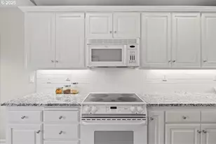 374 Cimarron Ct SE, Salem, OR 97306 - Photo 19