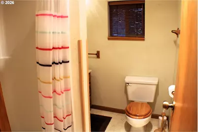 7503 N Myrtle Rd, Myrtle Creek, OR 97457 - Photo 13