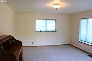 7503 N Myrtle Rd, Myrtle Creek, OR 97457 - Photo 5