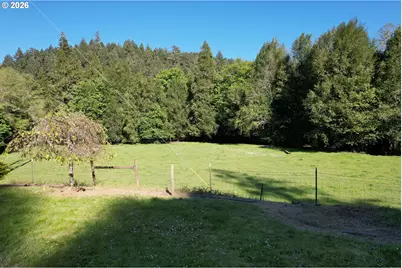 7503 N Myrtle Rd, Myrtle Creek, OR 97457 - Photo 29
