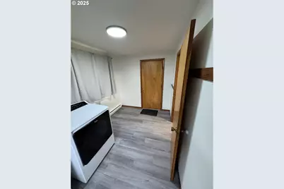 253 SE Polk St, Willamina, OR 97396 - Photo 13