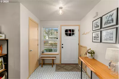 1105 W 30th St, Vancouver, WA 98660 - Photo 3