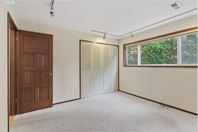 9 Tanglewood Dr, Lake Oswego, OR 97035 - Photo 21