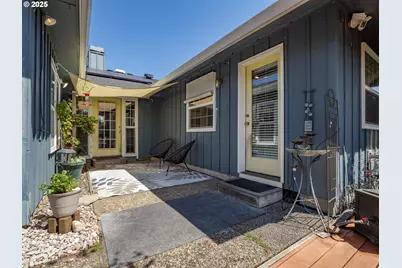 500 E Pinehurst Dr, Newberg, OR 97132 - Photo 29