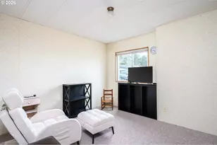 648 S Easy St, Rockaway Beach, OR 97136 - Photo 17