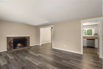 18340 Chris Ct, Gladstone, OR 97027 - Photo 9